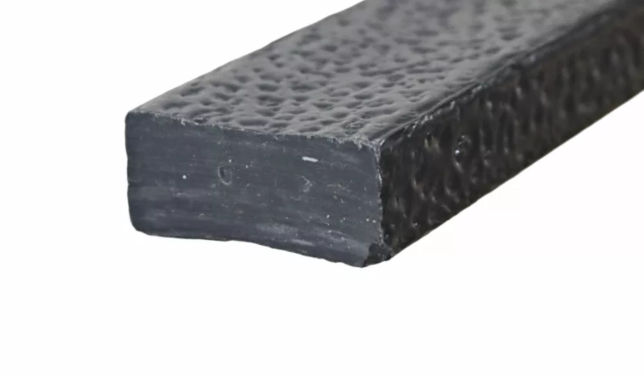 100% recycled plastic fence rail plank, sleeper rail, fencing, perimeter edging rail, solid plastic sustainable maintenance-free