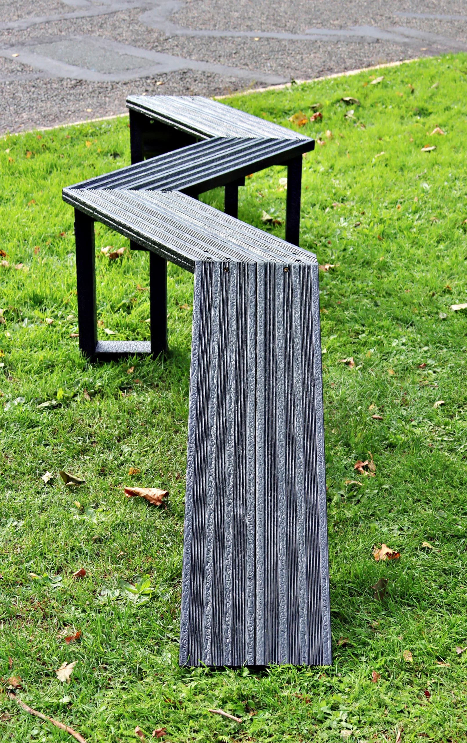 Dog agility zigzag