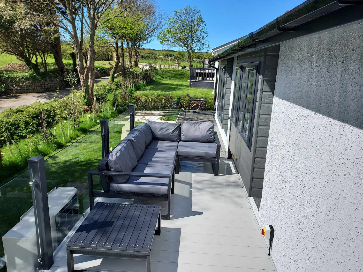 L-Shape Garden Sofa with Grey waterproof cushions