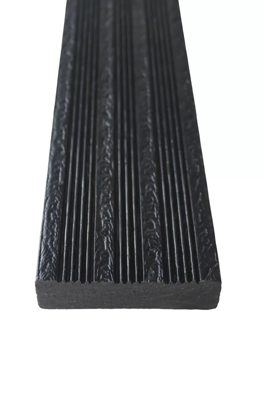 Recycled plastic decking anti-slip fire rated solid plastic sustainable maintenance-free
